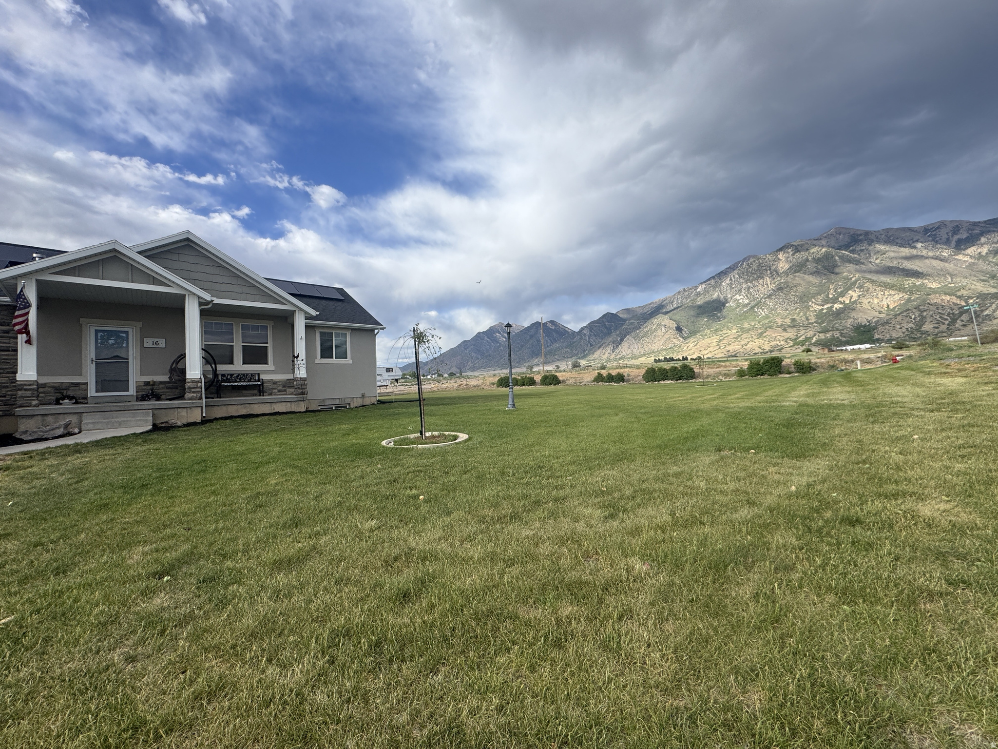 THE MOUNTAIN VIEW ES - Residential