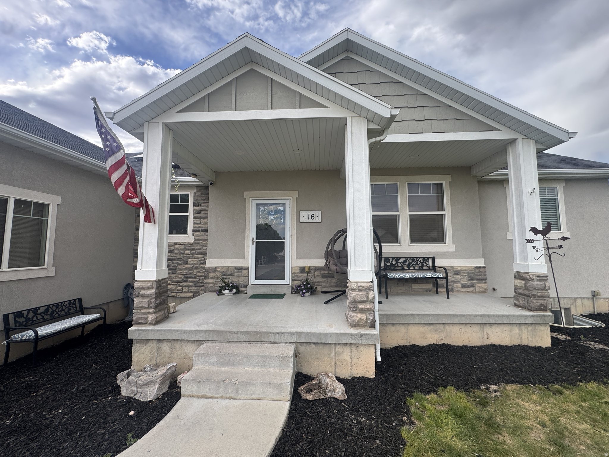 THE MOUNTAIN VIEW ES - Residential