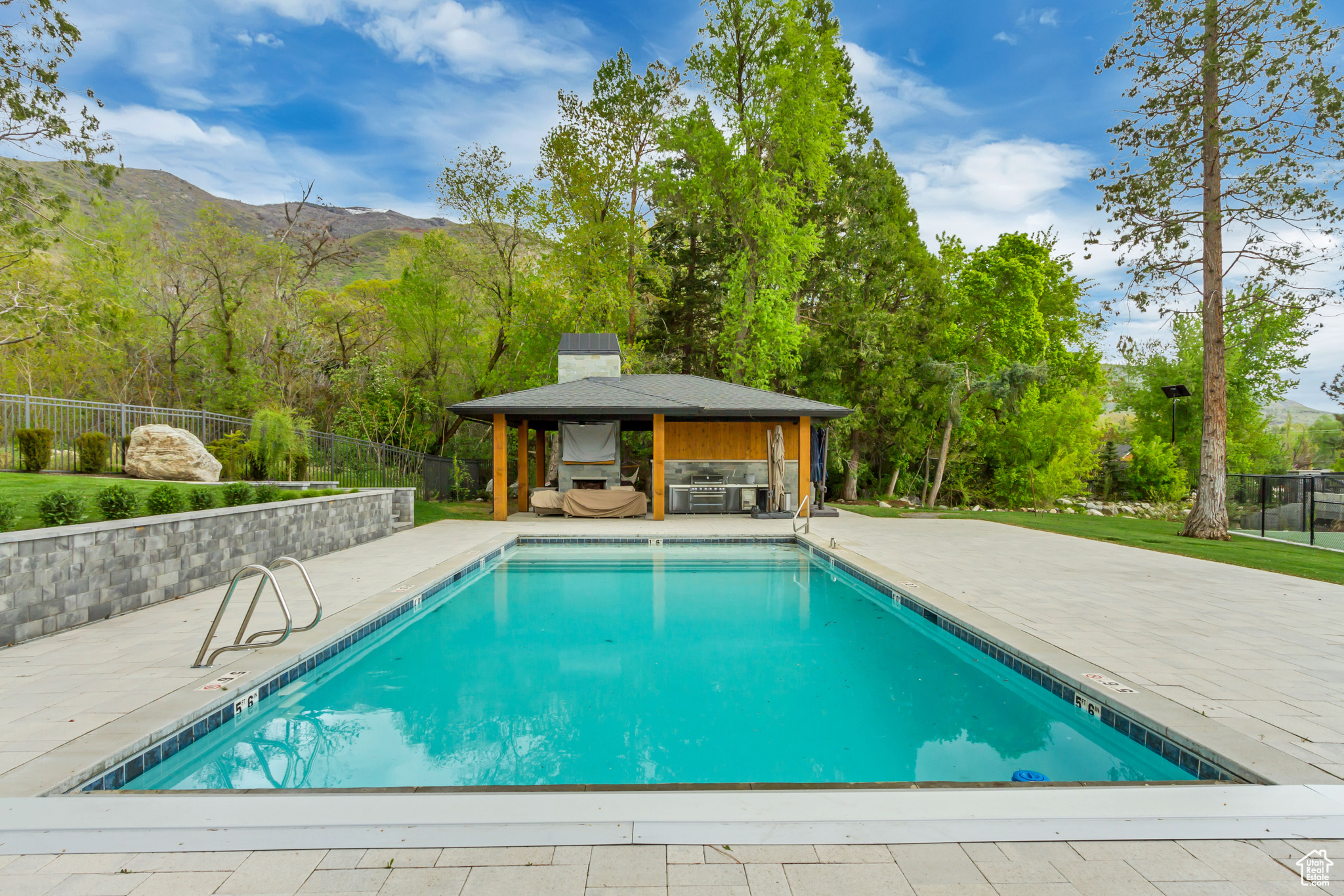 677 N Hidden Holw #6, Farmington, Utah image 37