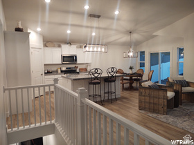 TAYLOR'S GROVE - Residential