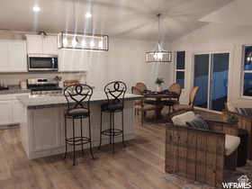 TAYLOR'S GROVE - Residential