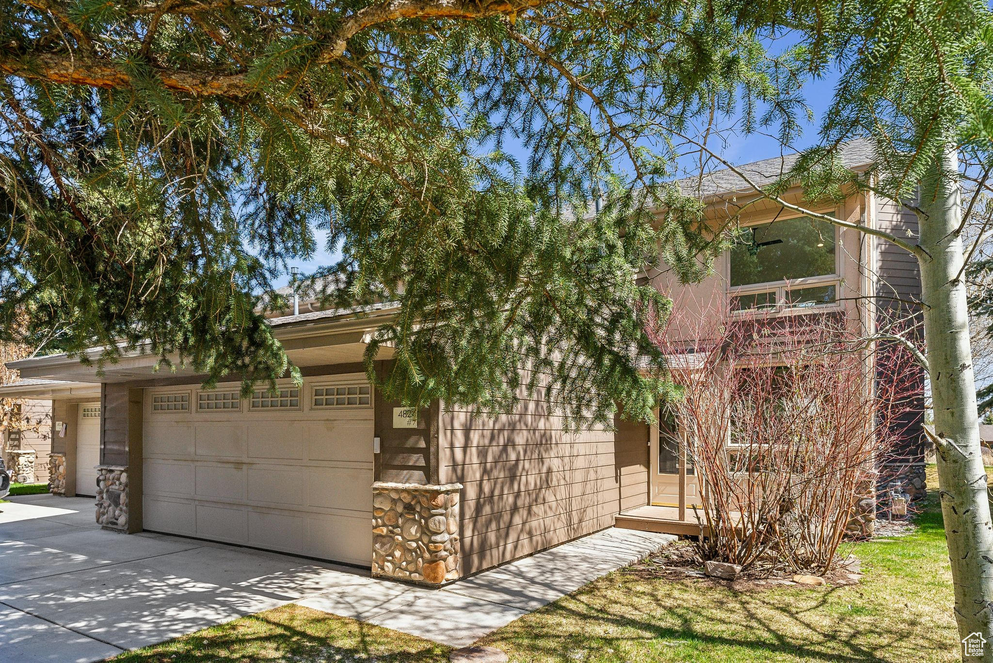 WILLOW BEND EAST - Residential