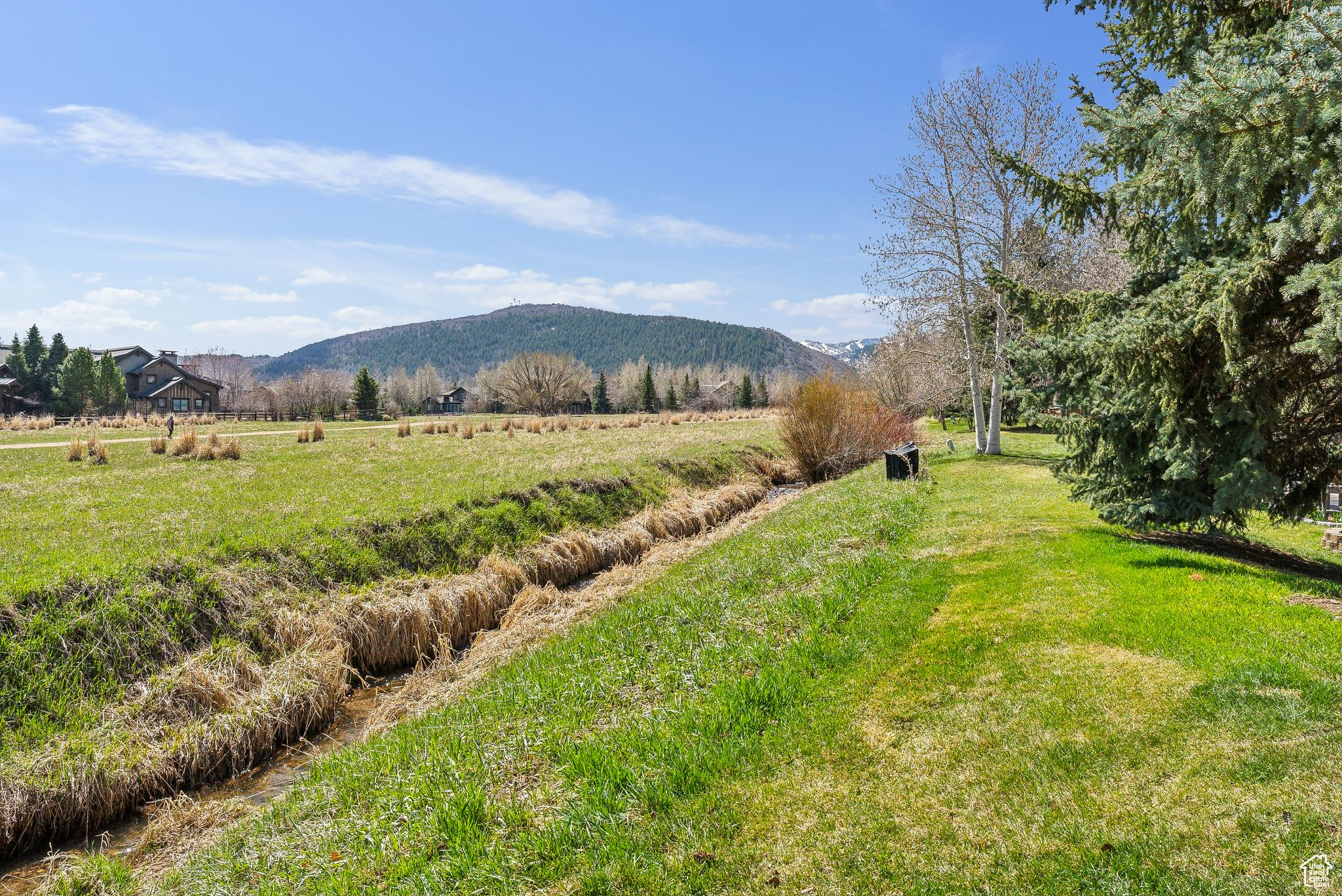 WILLOW BEND EAST - Residential