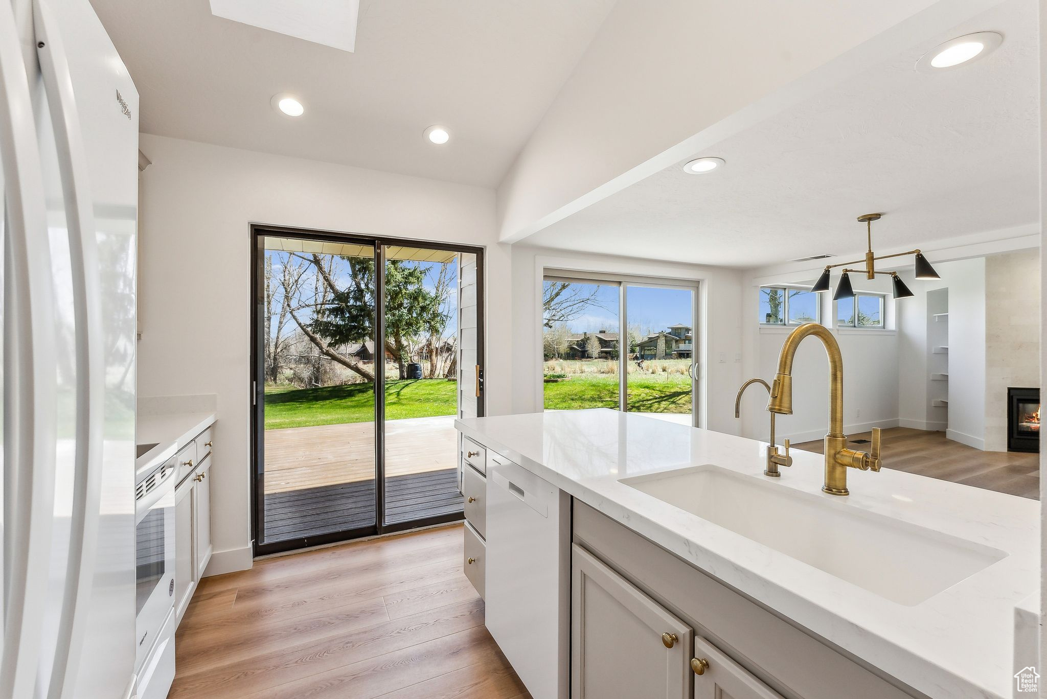 WILLOW BEND EAST - Residential