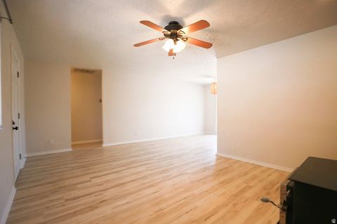 Tiny photo for 3703 GATES CIR, Santa Clara, UT 84765 (MLS # 2135361)