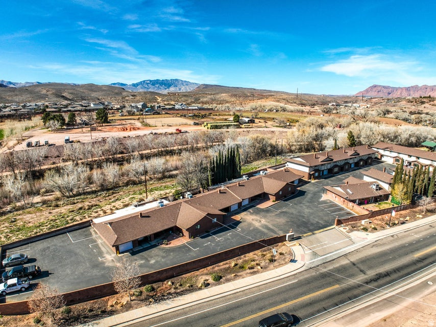 SWISS VILLAGE TH 1 - Residential