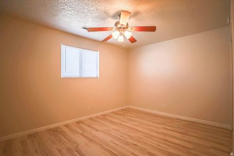 Tiny photo for 3703 GATES CIR, Santa Clara, UT 84765 (MLS # 2135361)
