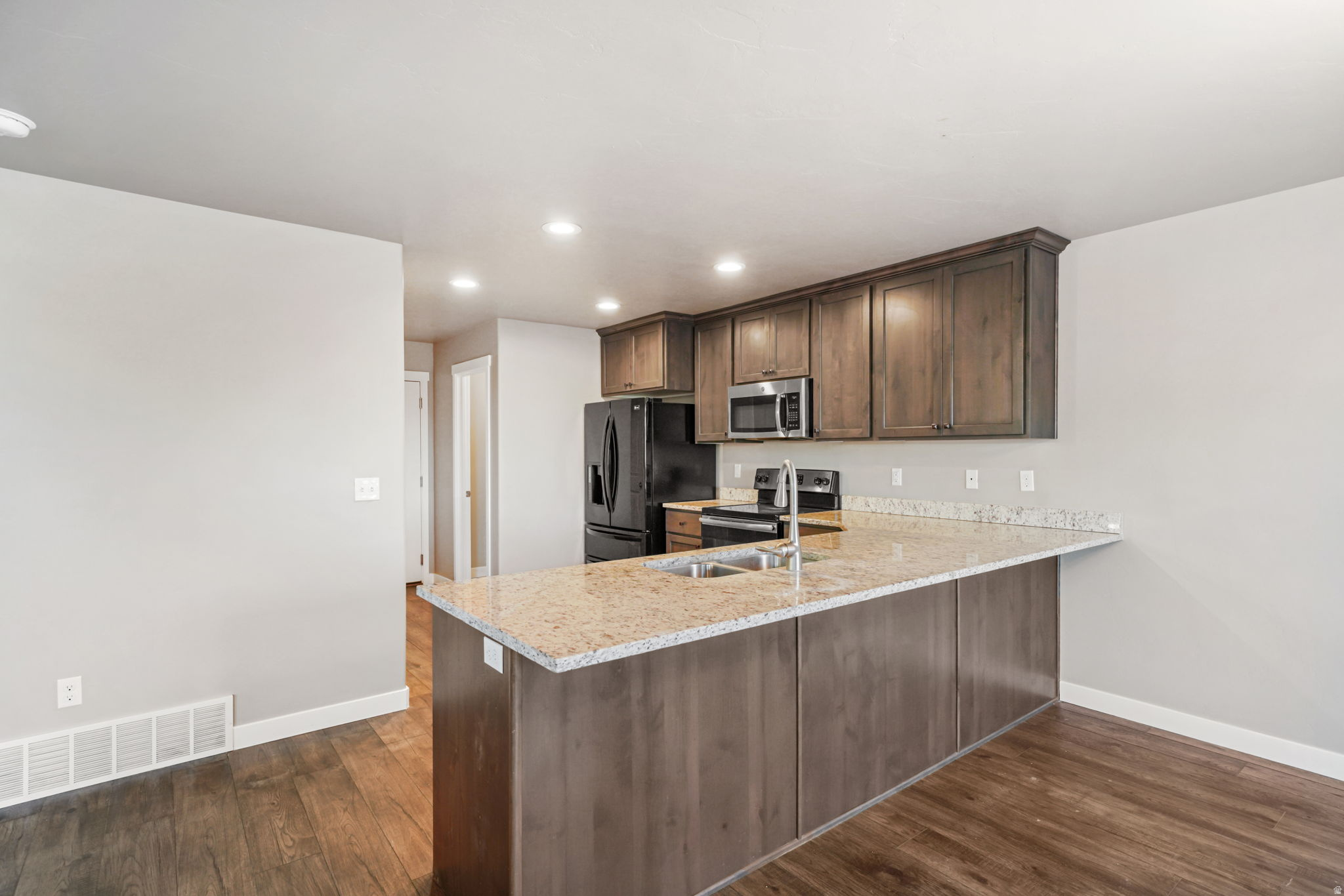 SPRING CREEK - Residential