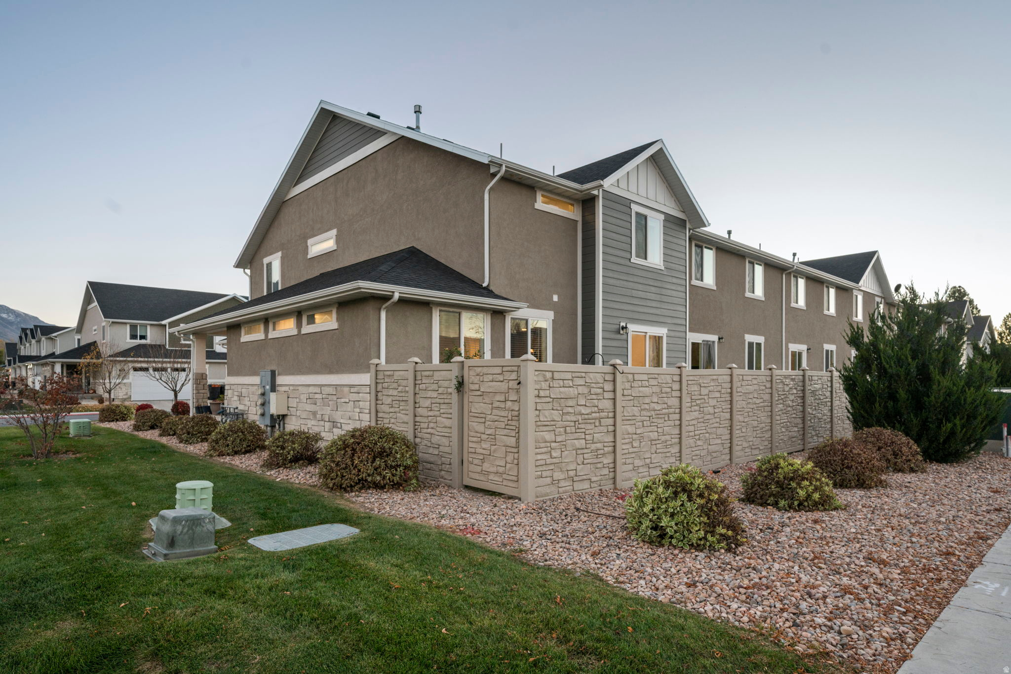 SPRING CREEK - Residential