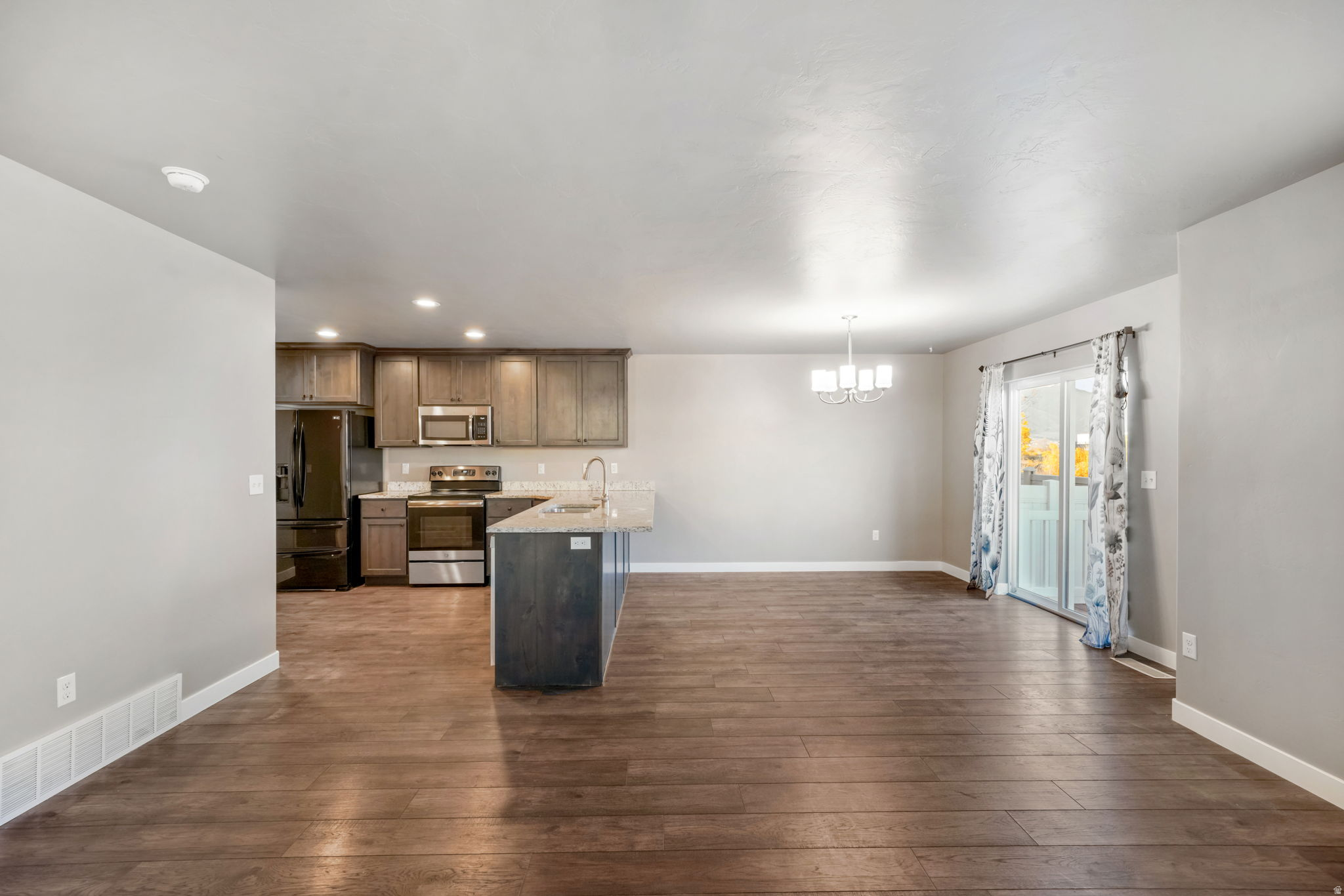 SPRING CREEK - Residential