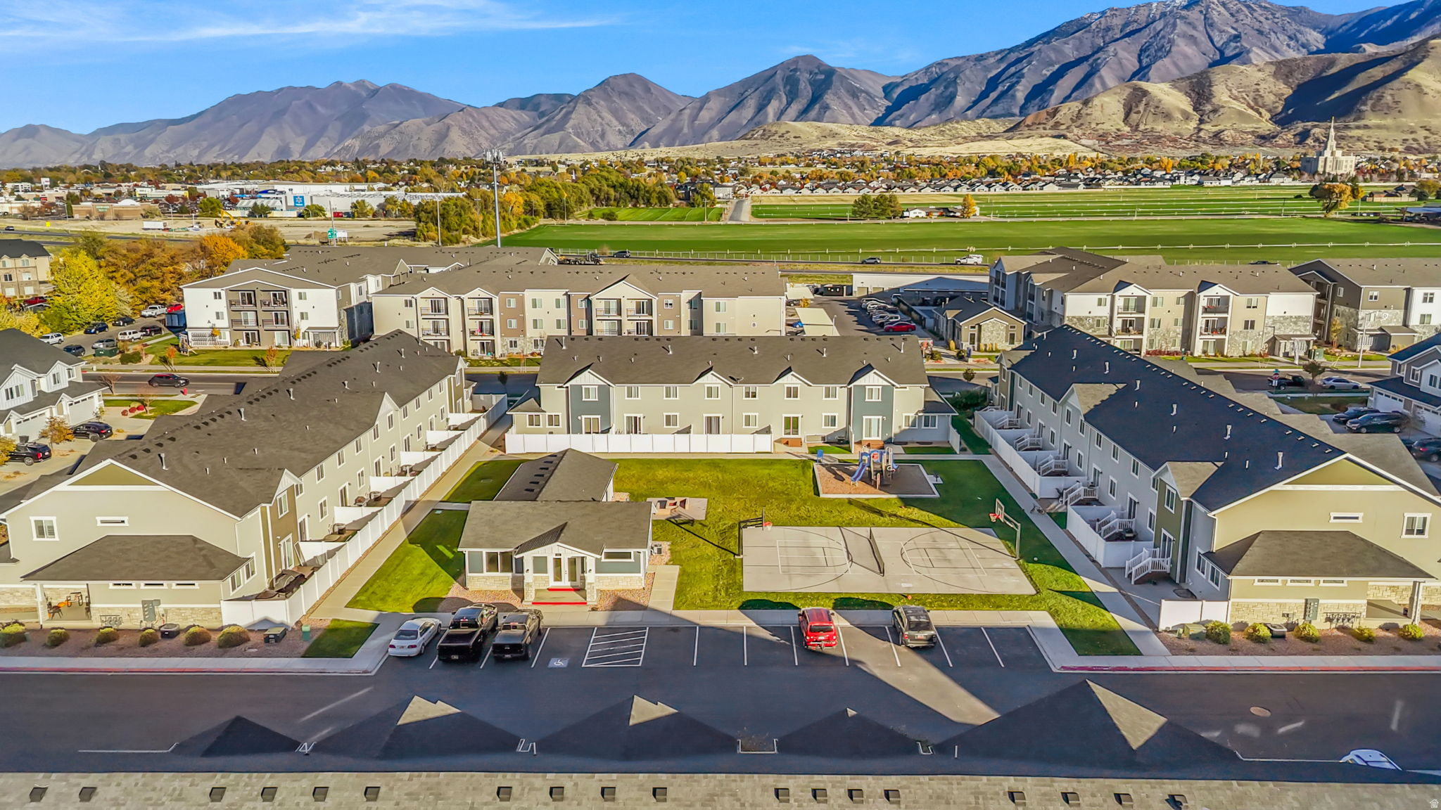 SPRING CREEK - Residential