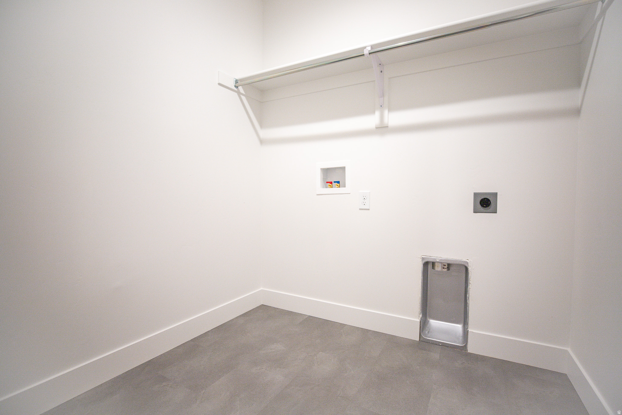 SALEM FIELDS - Residential