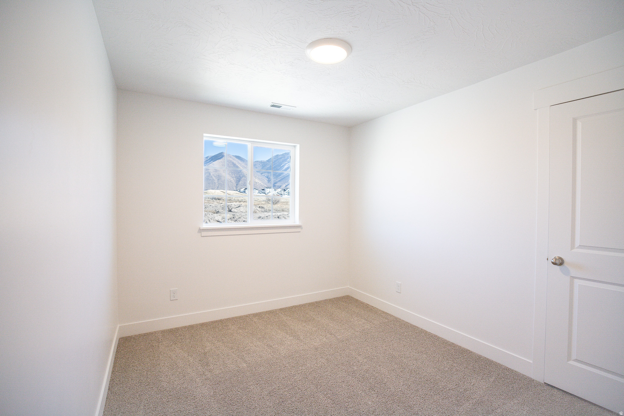 SALEM FIELDS - Residential