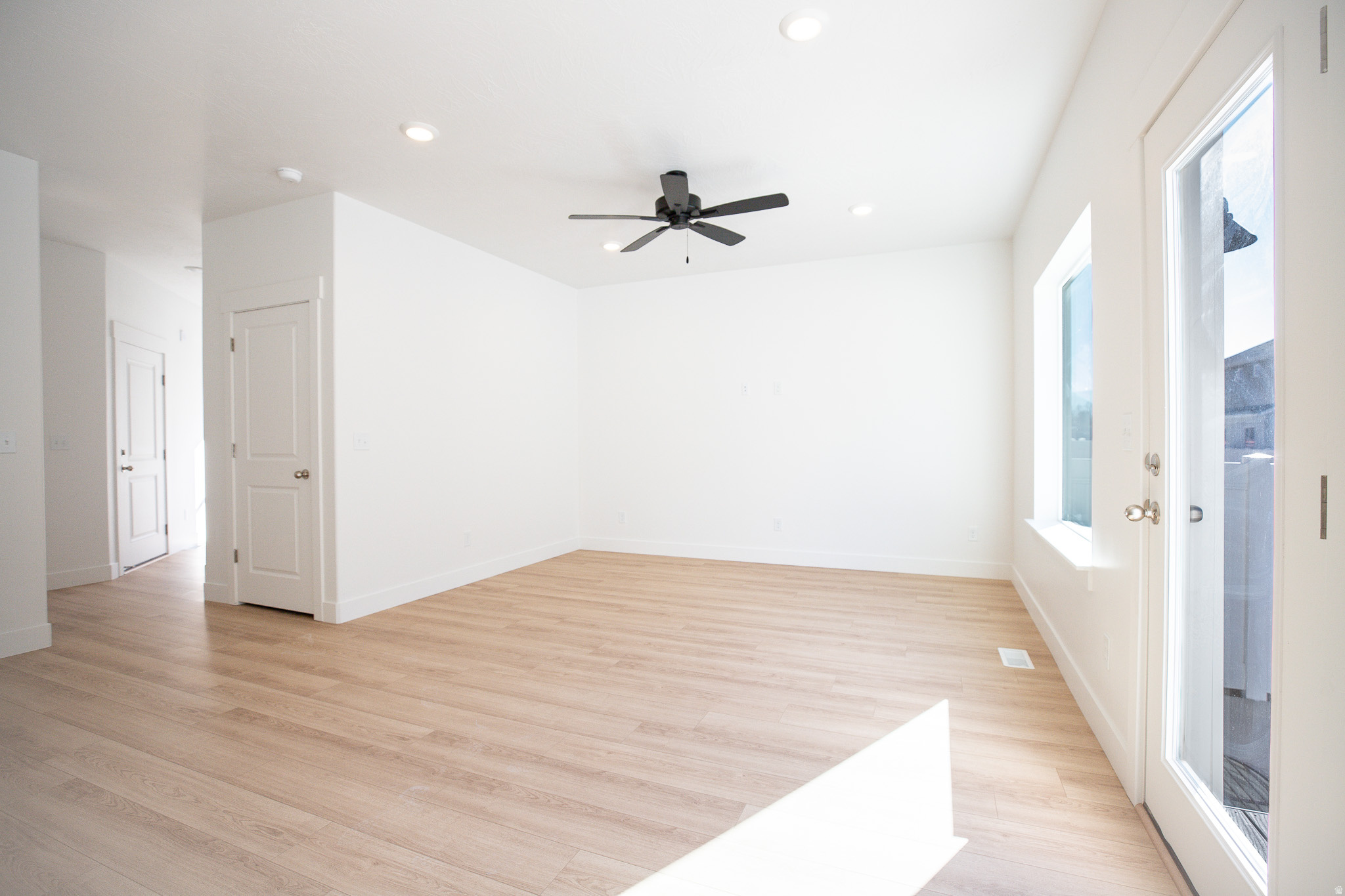 SALEM FIELDS - Residential