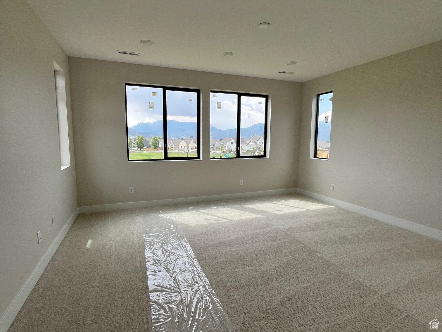 CROSSINGS AT LAKE CREEK - Residential