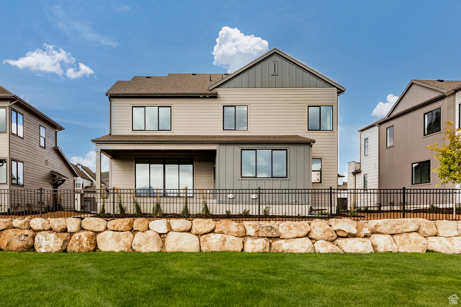 CROSSINGS AT LAKE CREEK - Residential