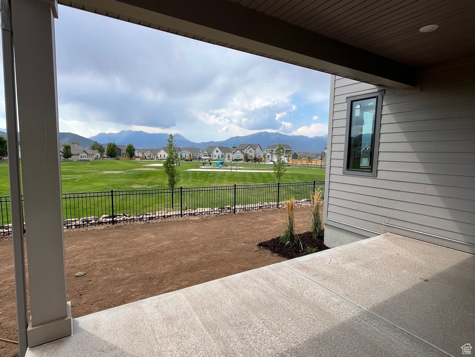 CROSSINGS AT LAKE CREEK - Residential