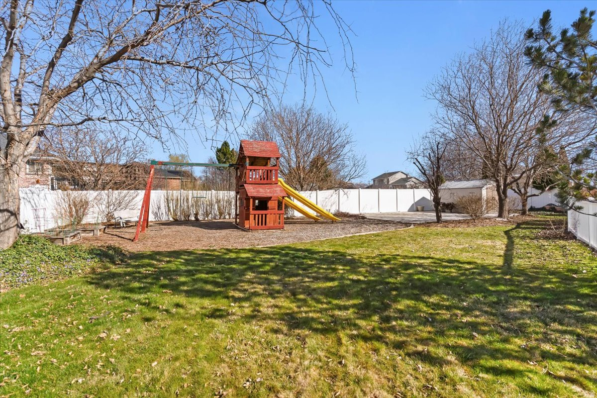 EAGLE'S NEST - Residential