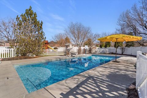 Tiny photo for 2647 S 1175 W, Syracuse, UT 84075 (MLS # 2142890)