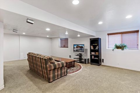 Tiny photo for 2647 S 1175 W, Syracuse, UT 84075 (MLS # 2142890)