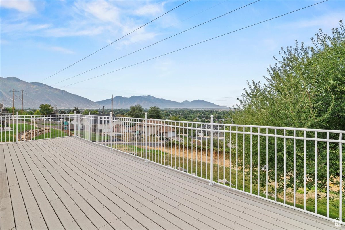 HALLIS - Residential