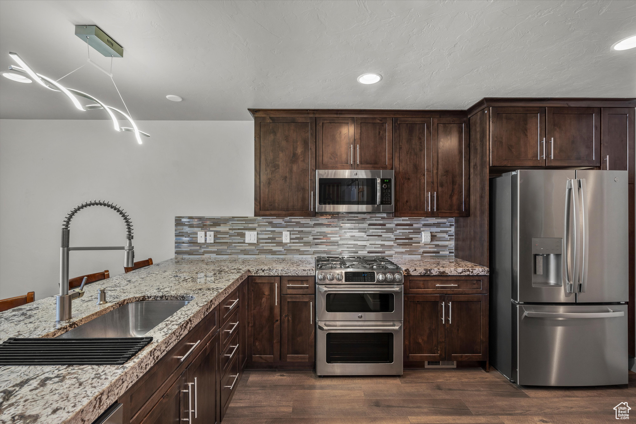 PARK VIEW - Residential