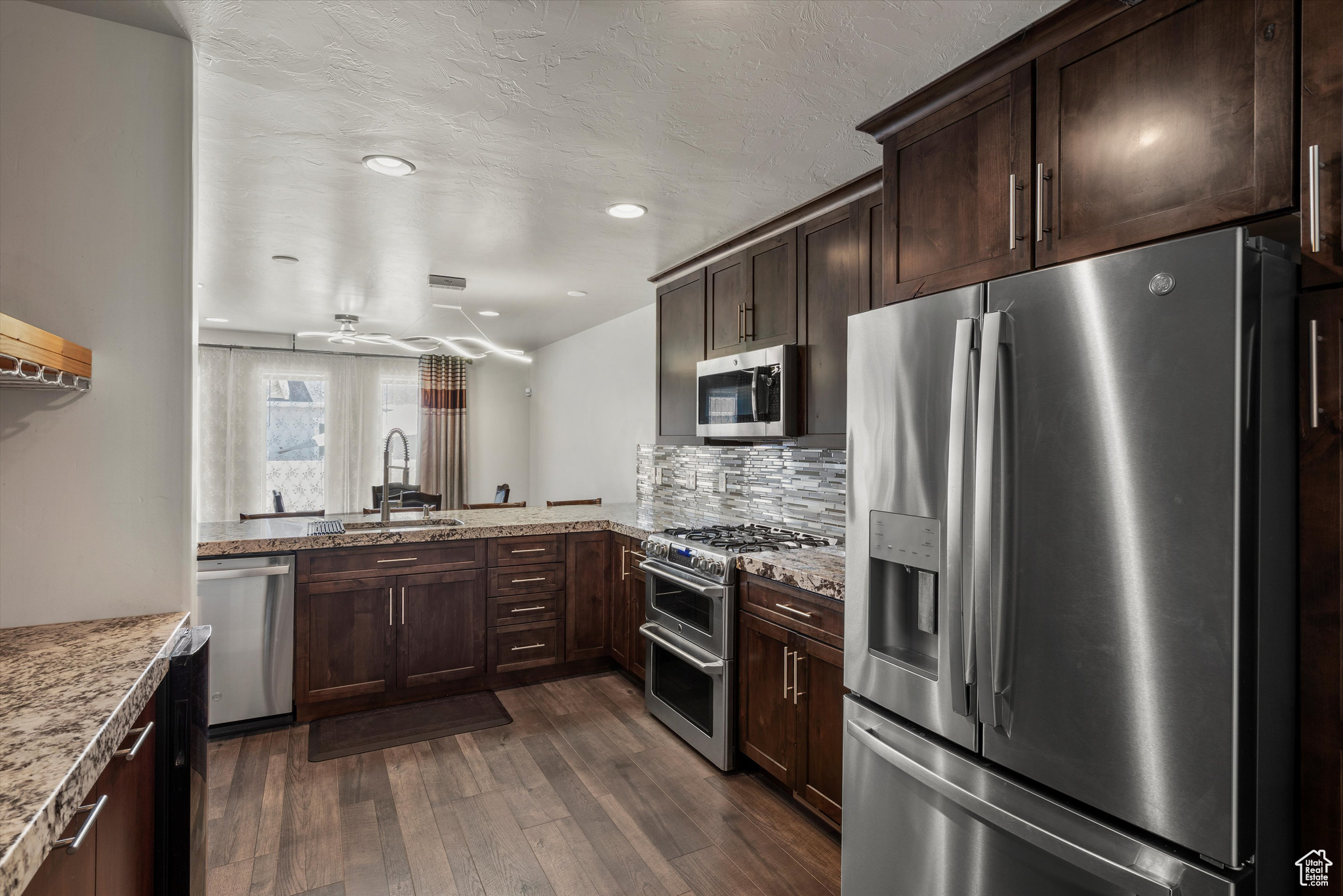 PARK VIEW - Residential