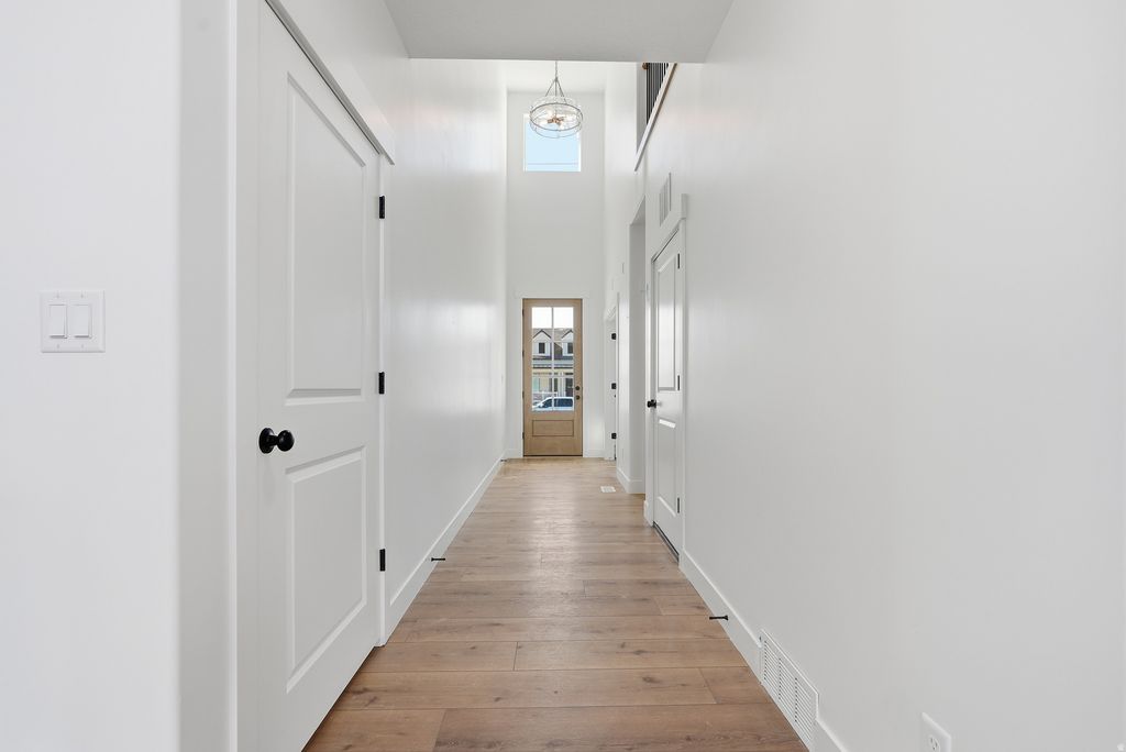 Photo of 299 S 2800 E #202, Spanish Fork, UT 84660 (MLS # 2151626)