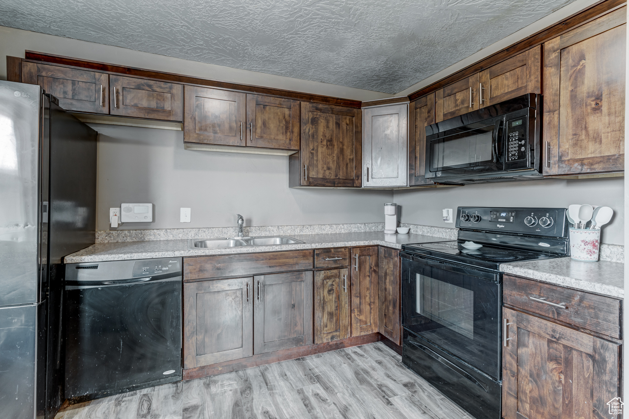 HOFFMAN HEIGHTS - Residential