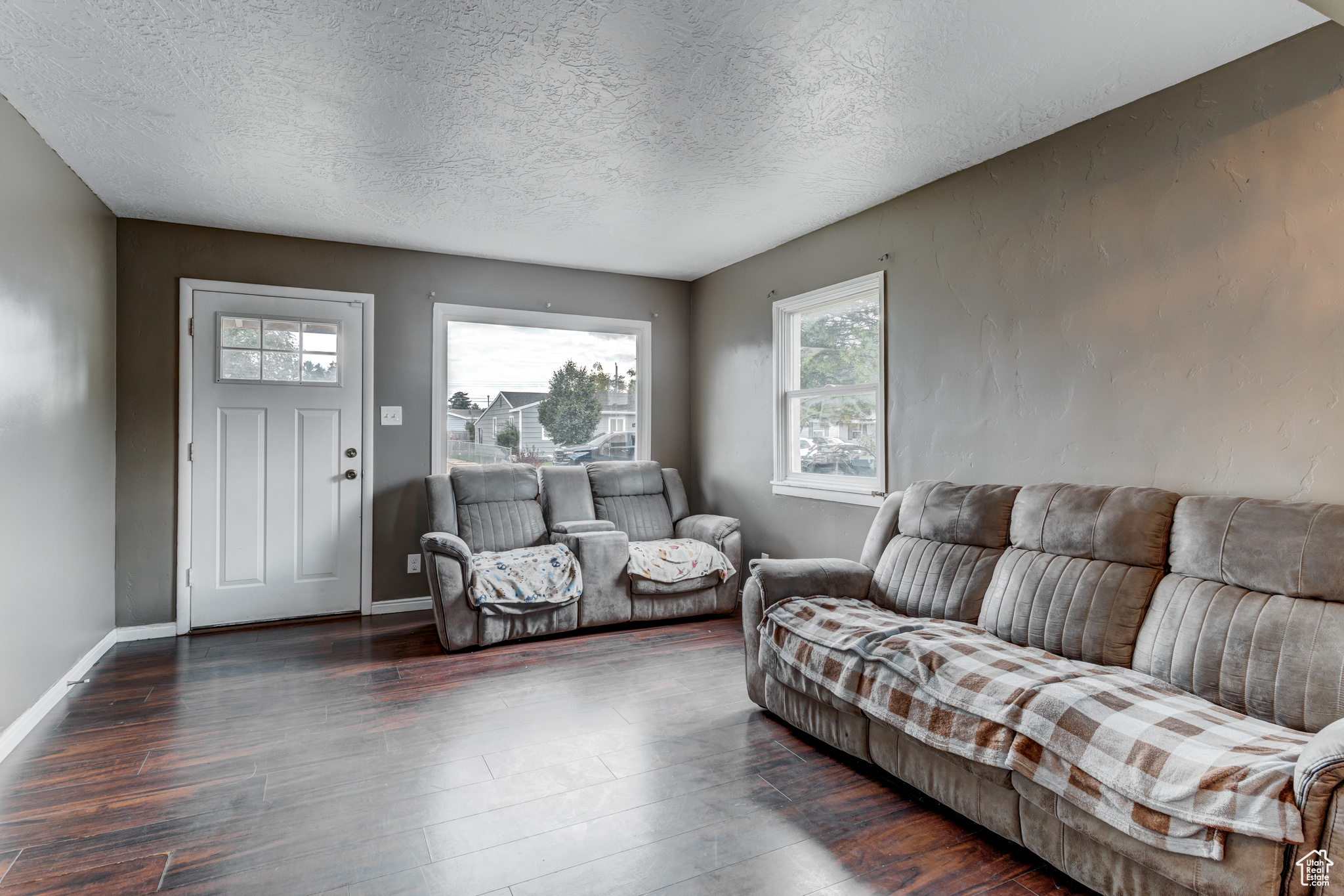 HOFFMAN HEIGHTS - Residential