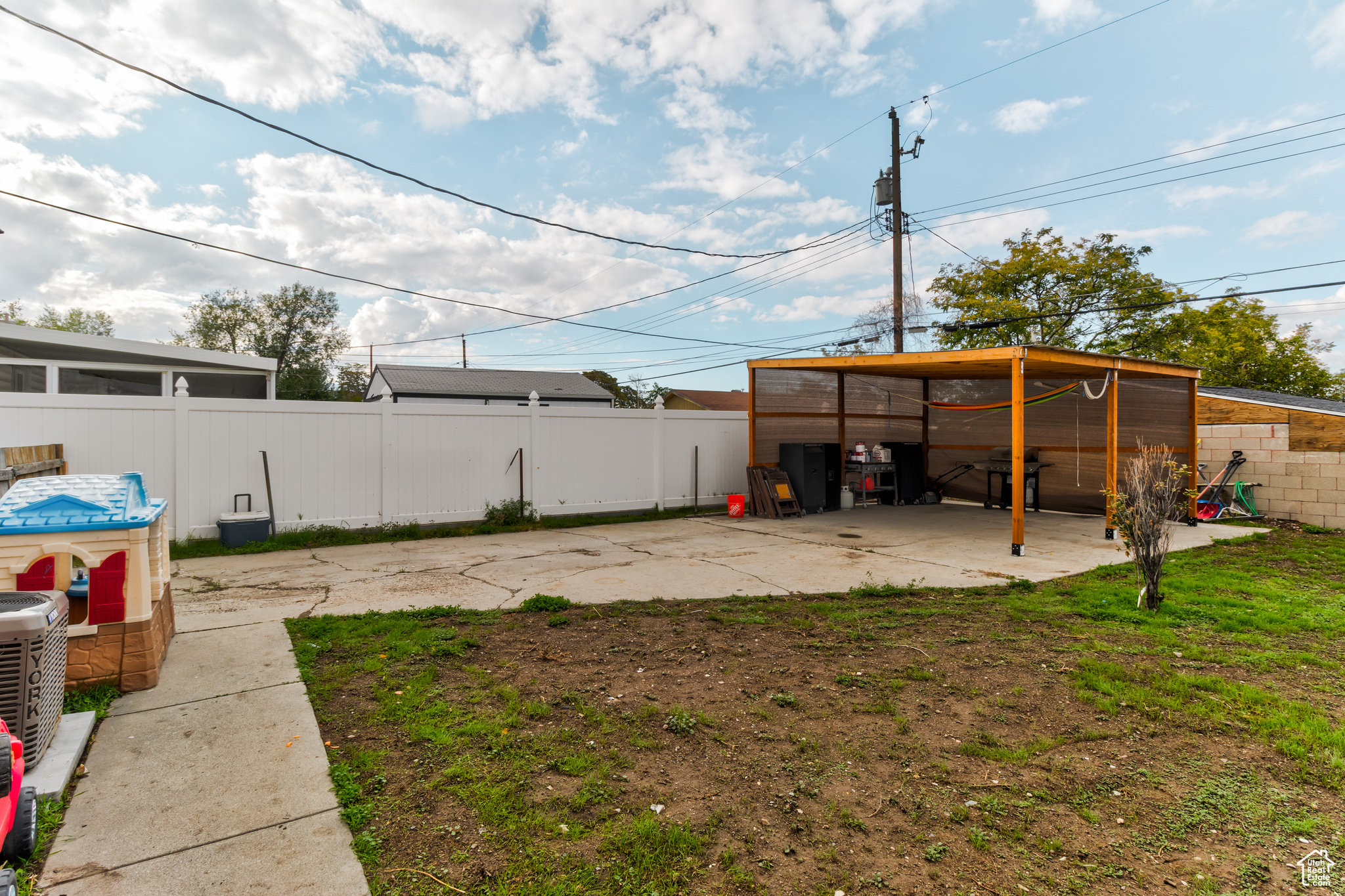 HOFFMAN HEIGHTS - Residential