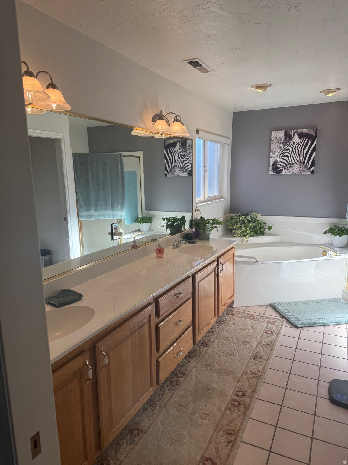 MEADOW CREEK - Residential