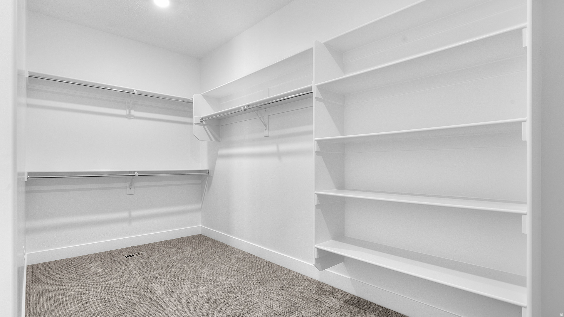 RILEY PARK - Residential