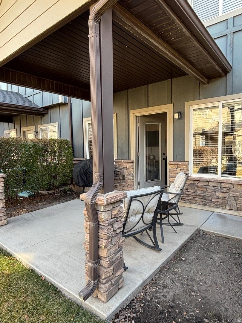 RIVERBEND TOWNHOMES - Residential