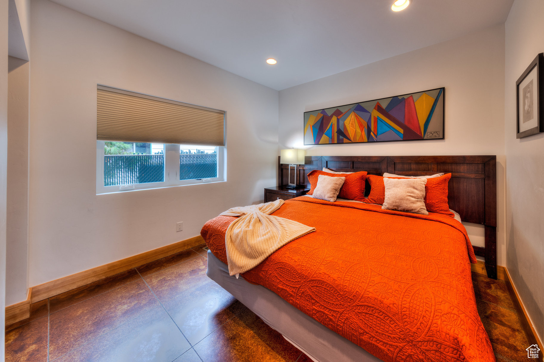 ROBBERS ROOST CONDOS - Residential