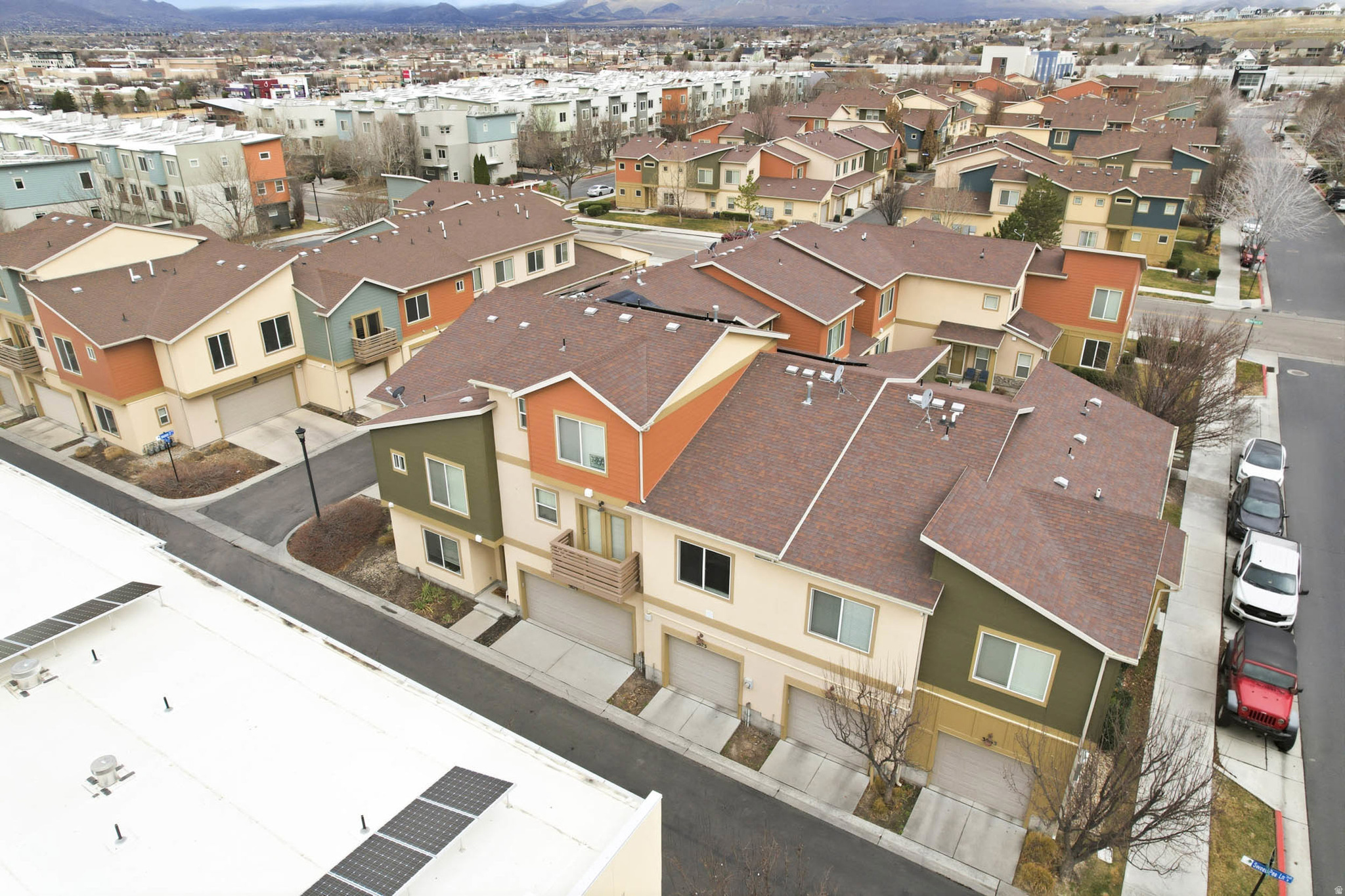 SUMMERLANE - Residential