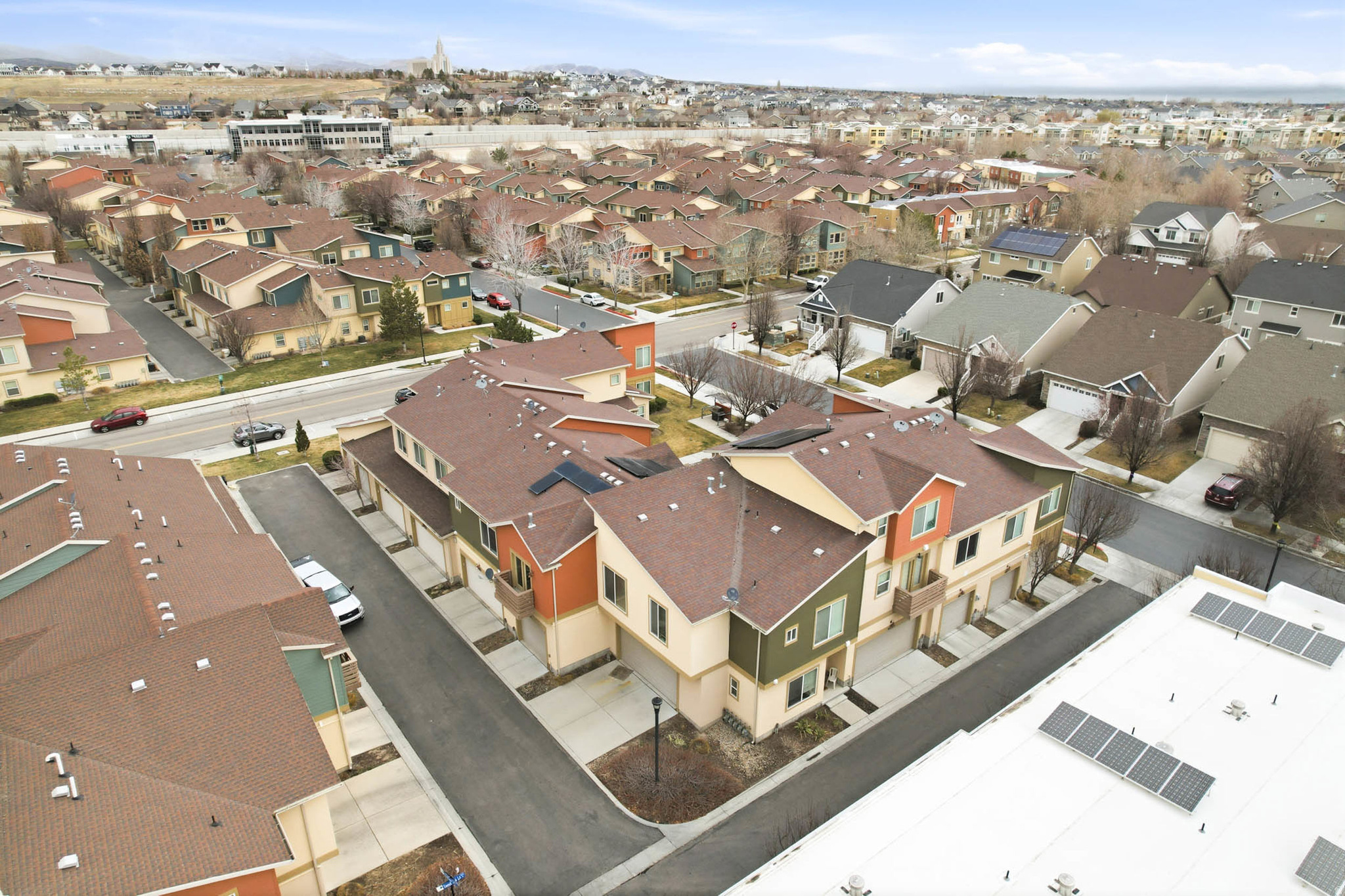 SUMMERLANE - Residential