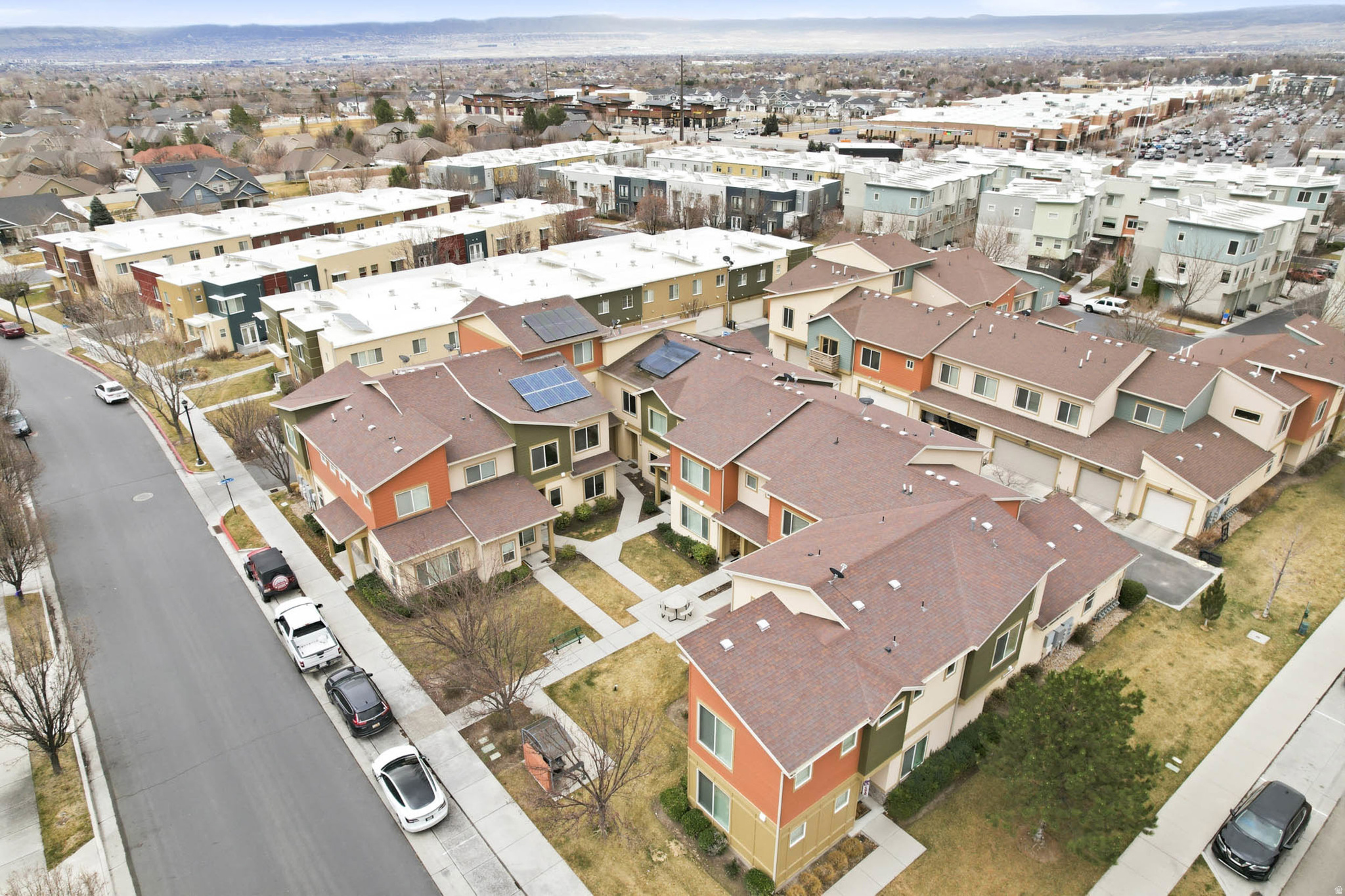 SUMMERLANE - Residential