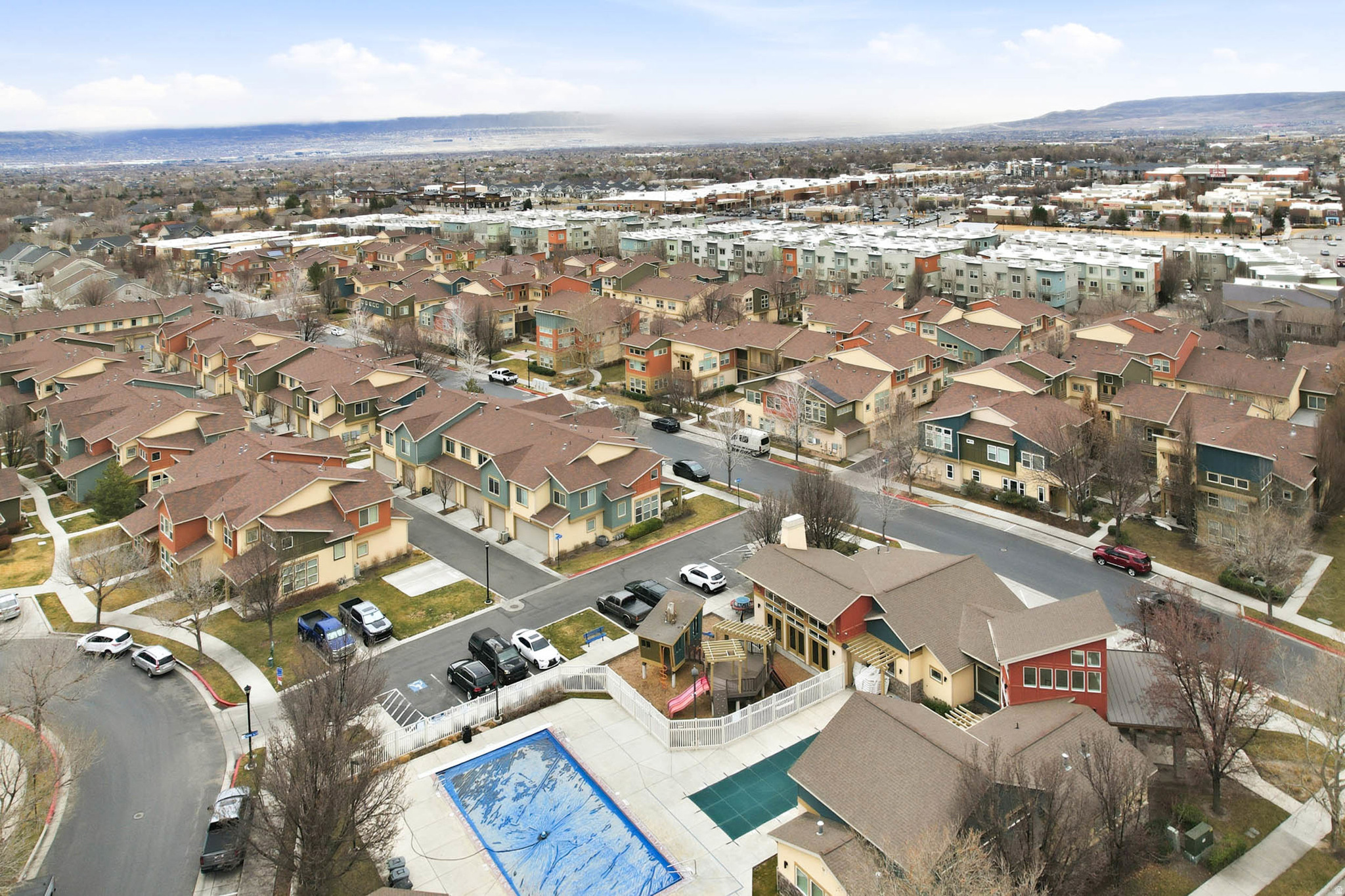 SUMMERLANE - Residential