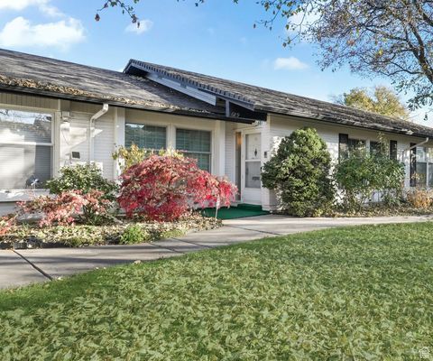 Photo of 689 E 4149 S, Millcreek, UT 84107 (MLS # 2051112)