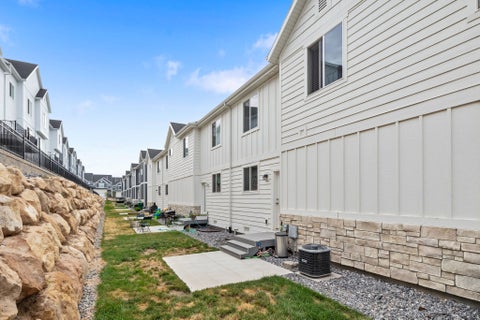 Tiny photo for 1016 W SHADOW LN, Lehi, UT 84048 (MLS # 2173055)