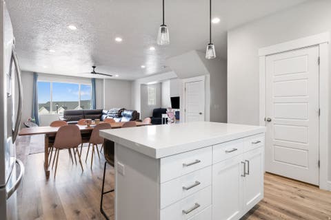 Tiny photo for 1016 W SHADOW LN, Lehi, UT 84048 (MLS # 2173055)