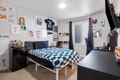 Tiny photo for 1016 W SHADOW LN, Lehi, UT 84048 (MLS # 2173055)