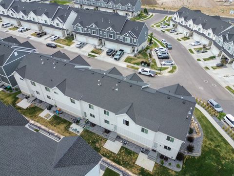 Tiny photo for 1016 W SHADOW LN, Lehi, UT 84048 (MLS # 2173055)