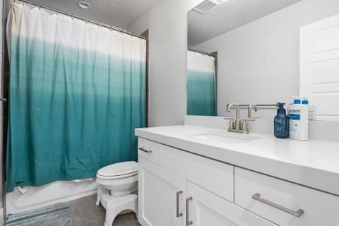 Tiny photo for 1016 W SHADOW LN, Lehi, UT 84048 (MLS # 2173055)