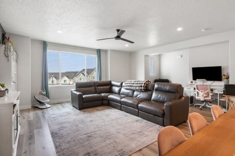 Tiny photo for 1016 W SHADOW LN, Lehi, UT 84048 (MLS # 2173055)