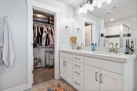 Tiny photo for 1016 W SHADOW LN, Lehi, UT 84048 (MLS # 2173055)