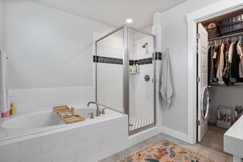 Tiny photo for 1016 W SHADOW LN, Lehi, UT 84048 (MLS # 2173055)