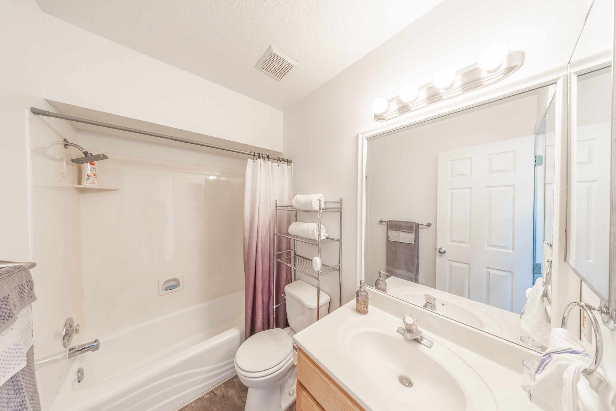 EDGEWOOD ESTATES - Residential