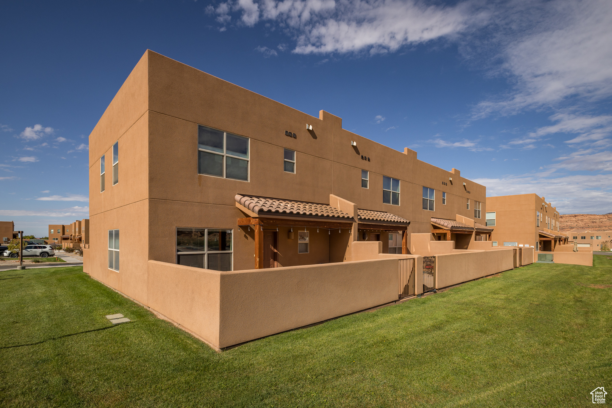 RIM VILLAGE VISTAS - Residential